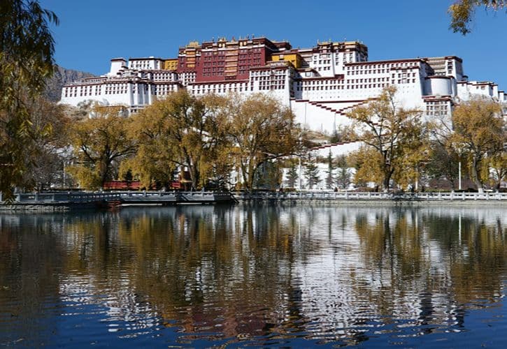 Lhasa Travel Guide  