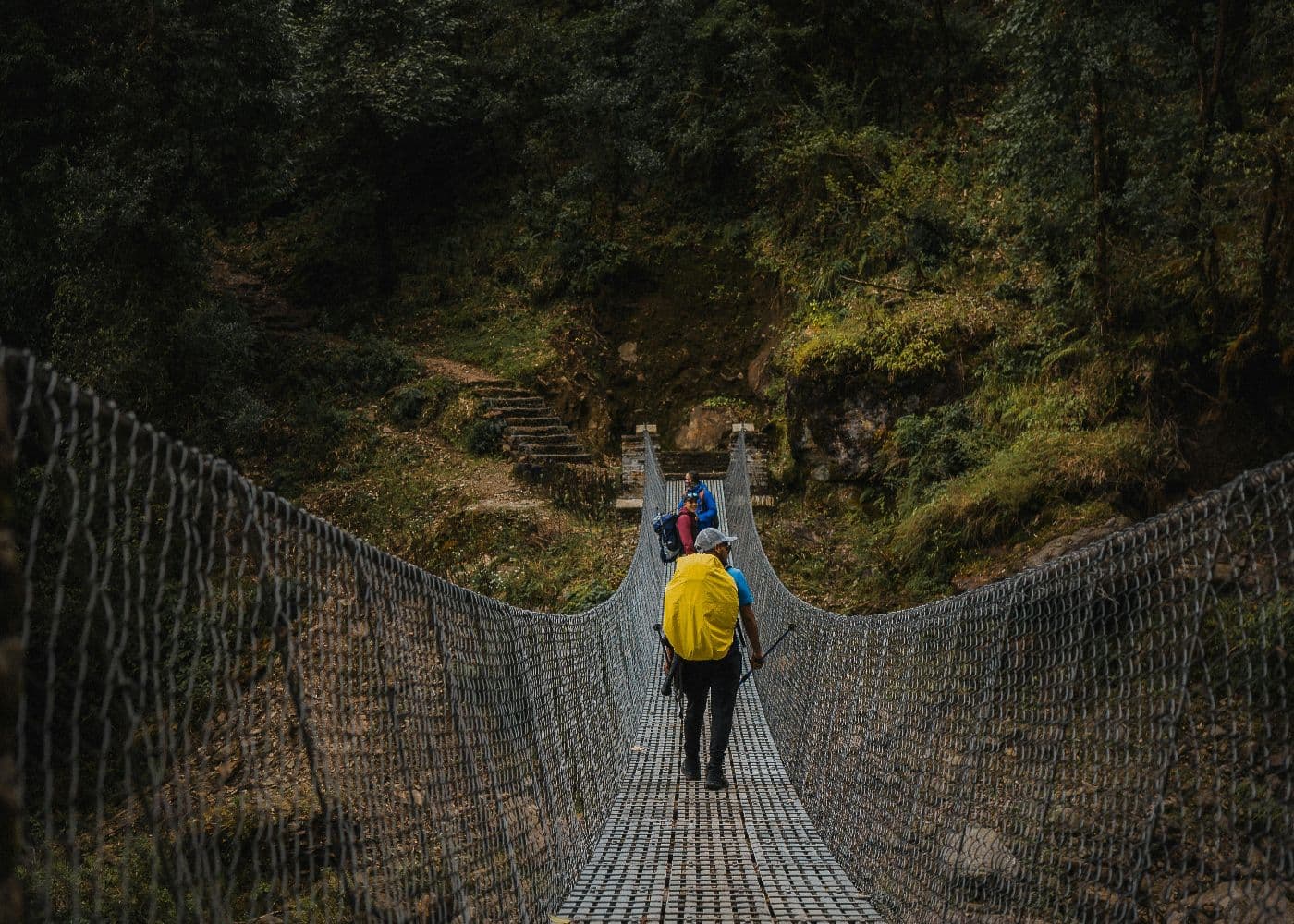 Solo vs. Group Treks: Pros & Cons