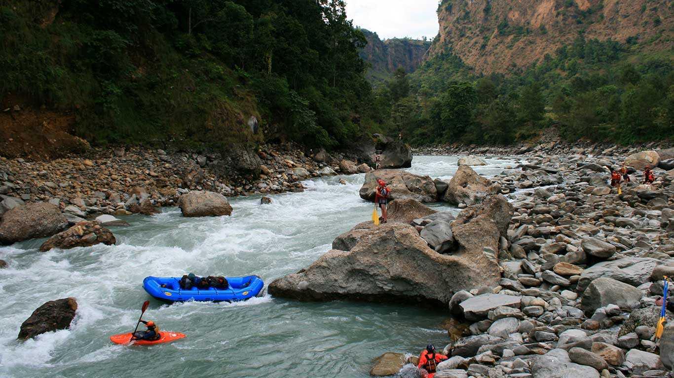 A Guide to White Water Rafting in Nepal