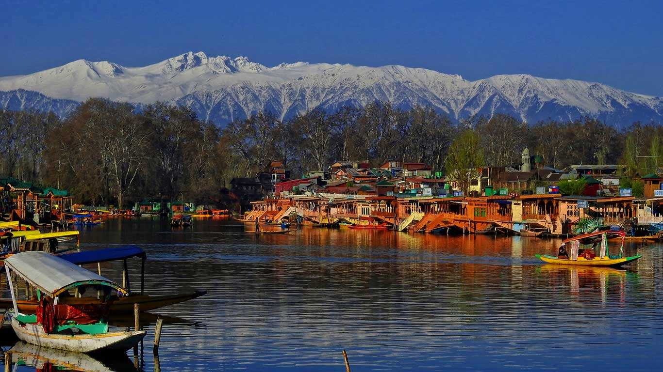 Why Kashmir is Called Heaven on Earth?
