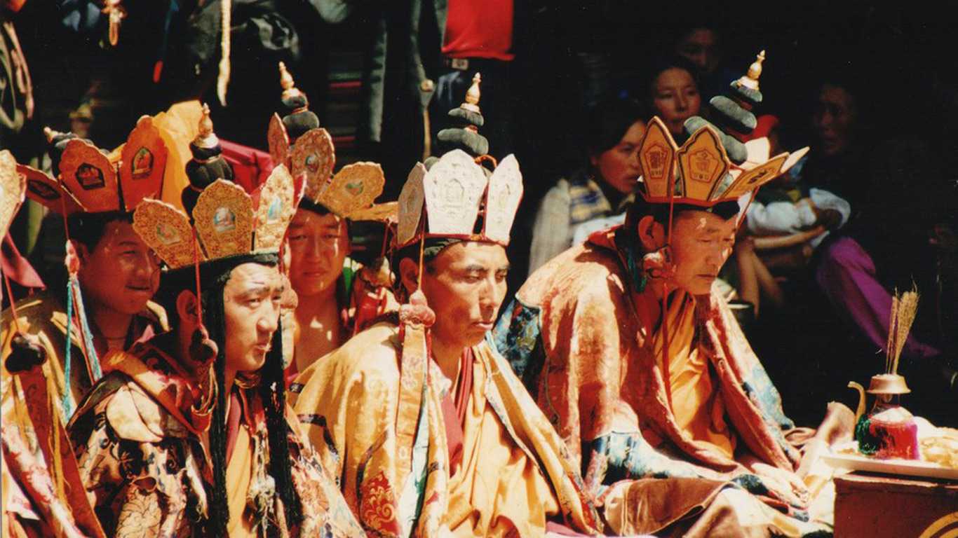 4 Days Lhasa Tour In Saga Dawa Festival