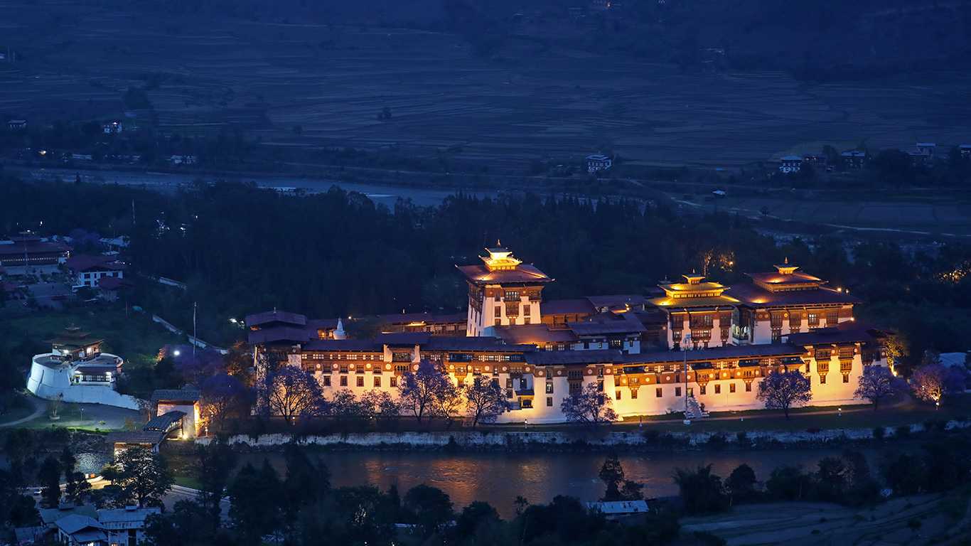 Bhutan Saga La Trek with Cultural Tour
