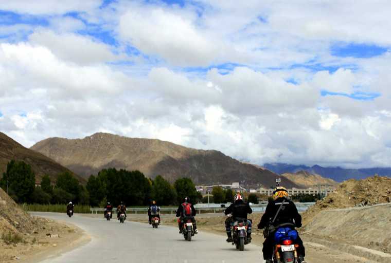 Kathmandu Lhasa Motorbike Tour