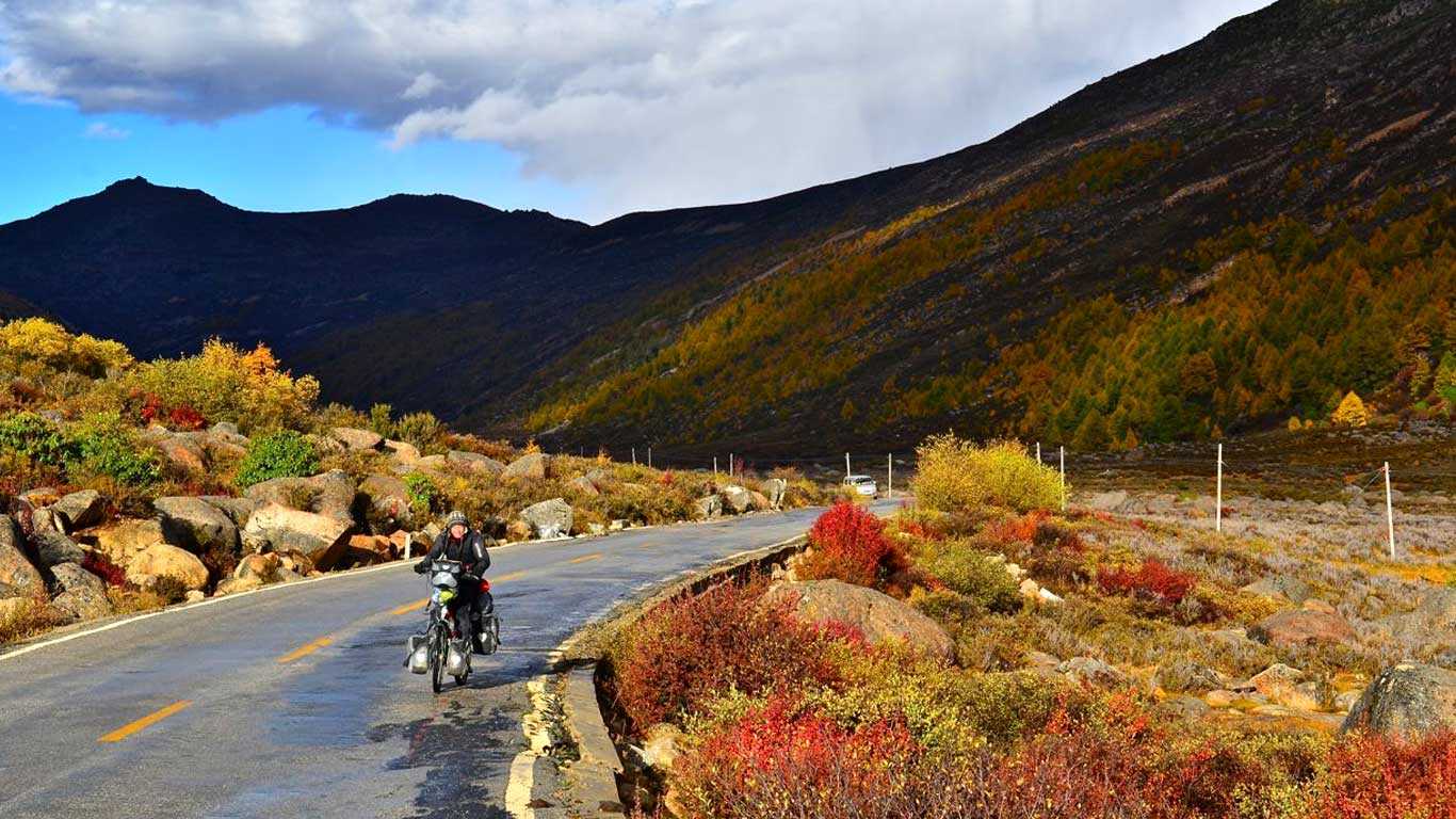 Mountain Biking Tour to Sichuan Eastern Tibet